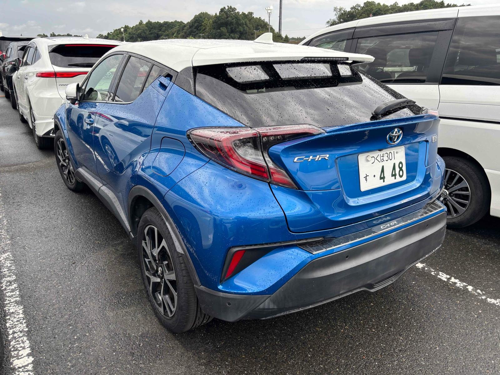 TOYOTA C-HR G Image 2