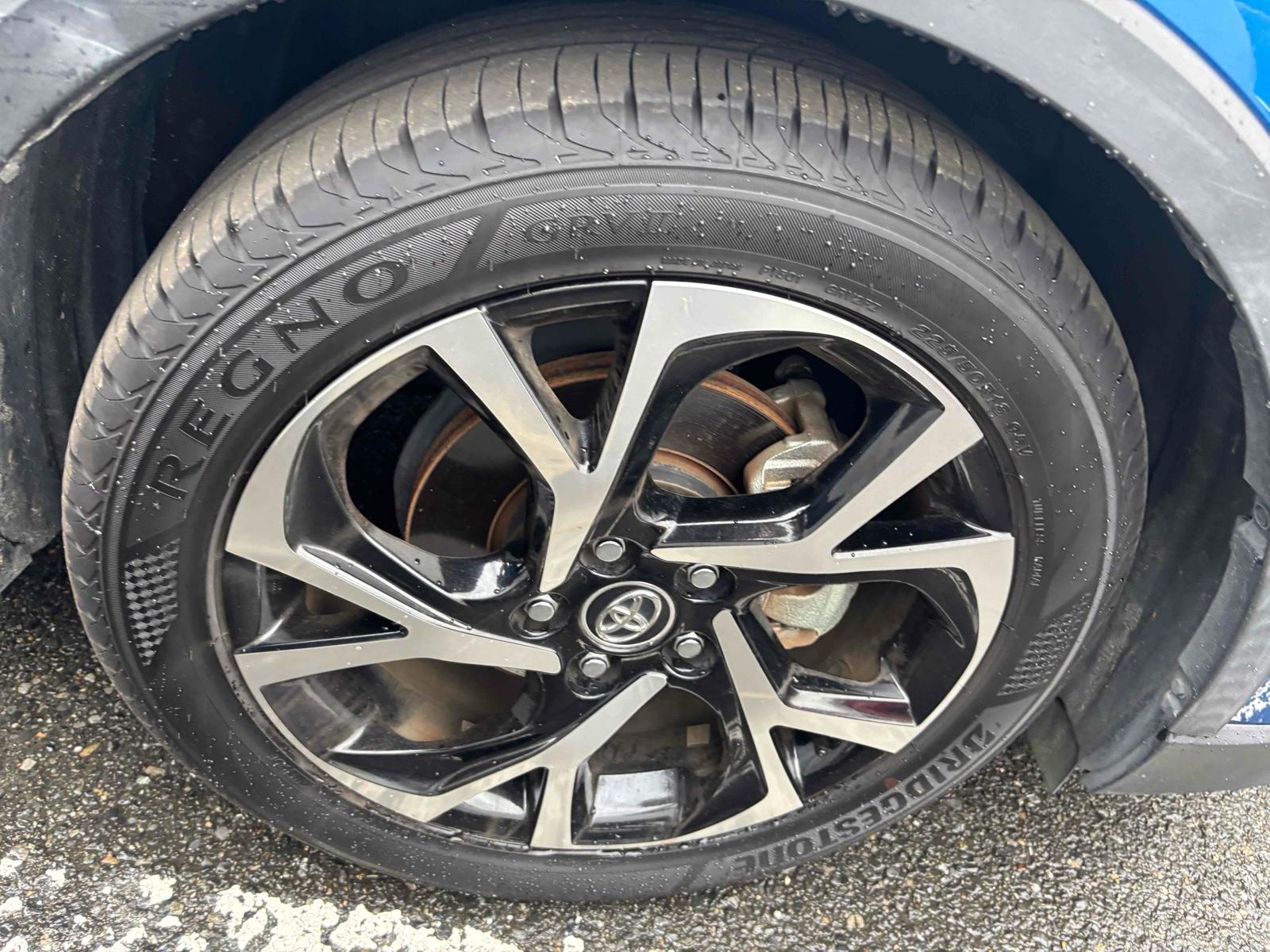 TOYOTA C-HR G Image 13