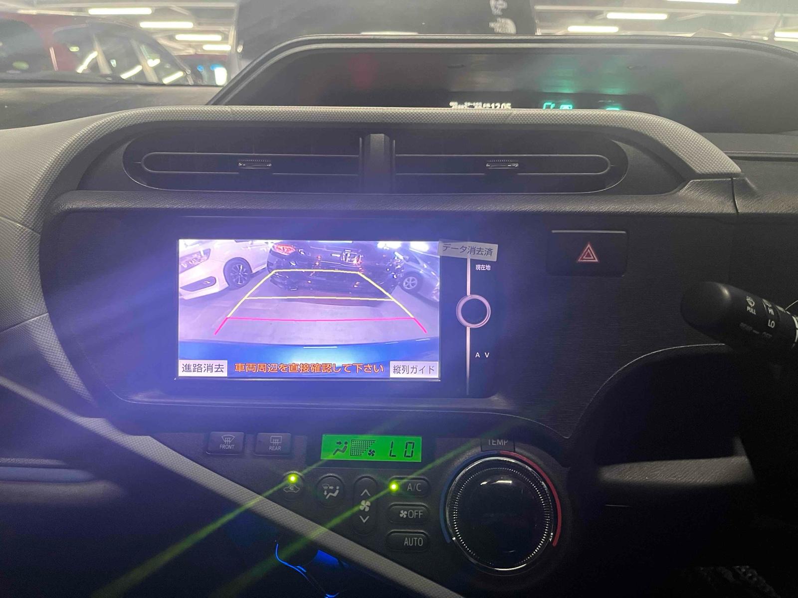 TOYOTA AQUA S Image 29