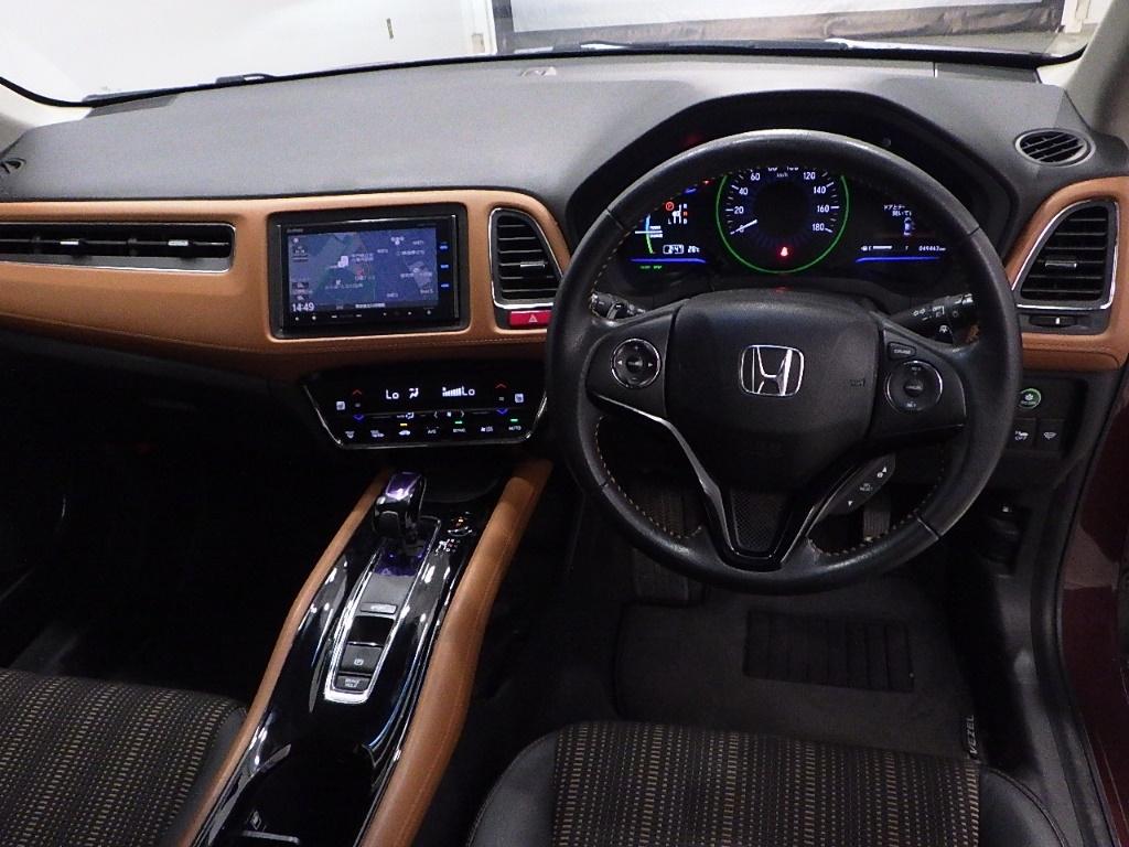 HONDA VEZEL HYBRID Z Image 3