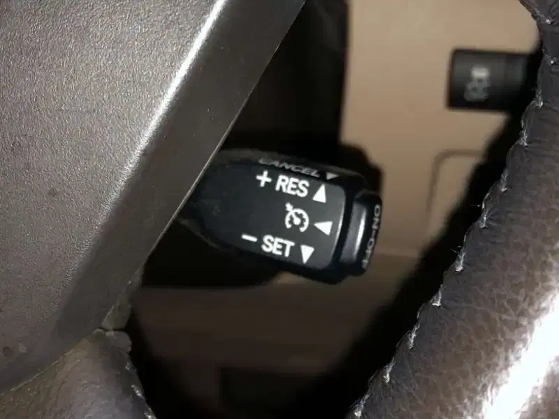 TOYOTA ALPHARD 240G Image 10