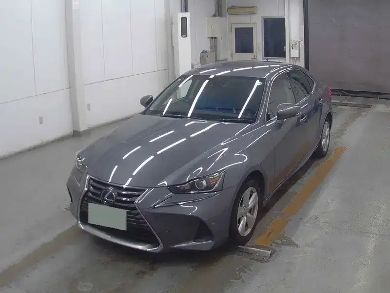 LEXUS IS 4D IS300H Image 6