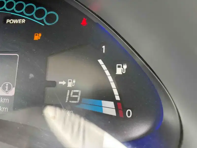 NISSAN LEAF 24X Image 6