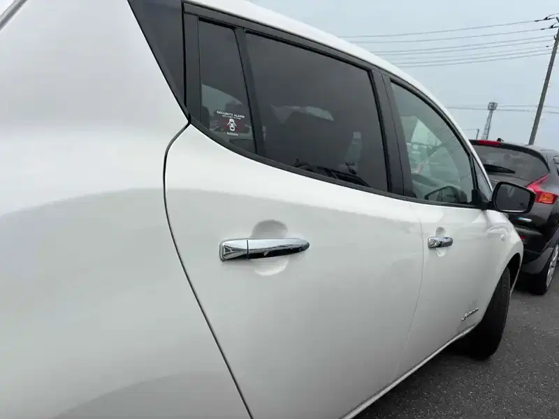 NISSAN LEAF 24X Image 12