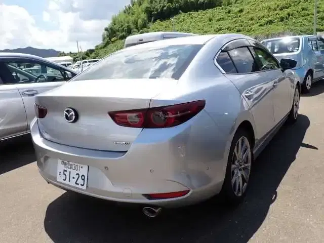 MAZDA 3 X PROACTIVE Image 2