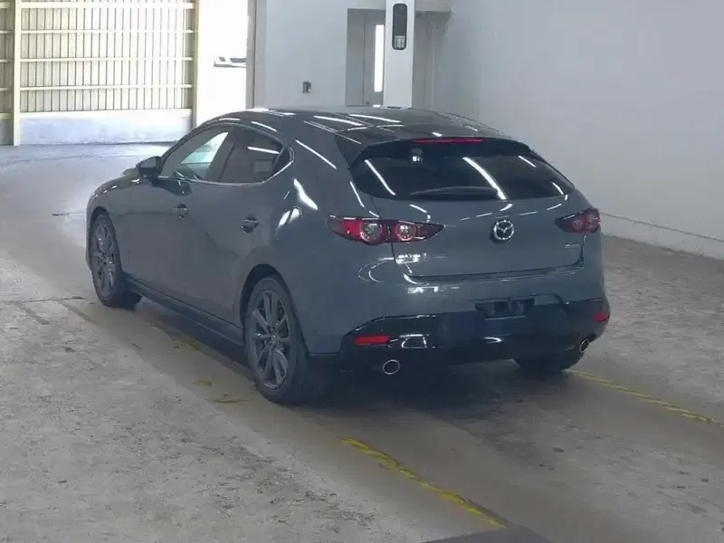 MAZDA 3 FASTBACK 20S L PACKAGE Image 4