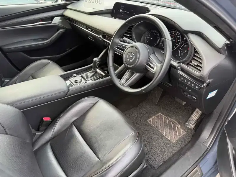 MAZDA 3 FASTBACK 20S L PACKAGE Image 9