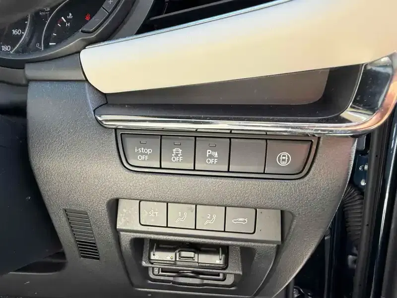 MAZDA 3 SEDAN 20S L PACKAGE Image 9