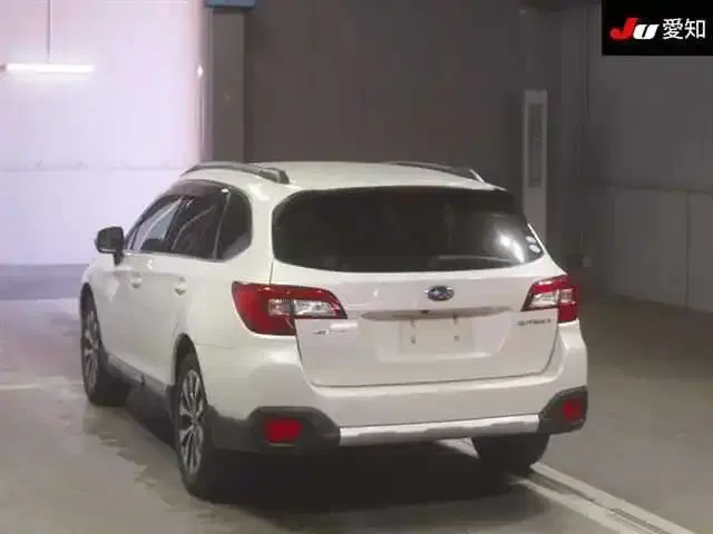SUBARU LEGACY OUTBACK LIMITED 4WD Image 2