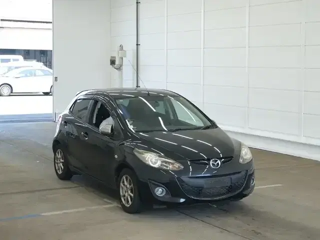 MAZDA DEMIO 13SKYACTIVE SHOOTING STAR Image 3