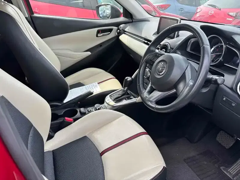 MAZDA DEMIO 13S_L PACKAGE Image 3
