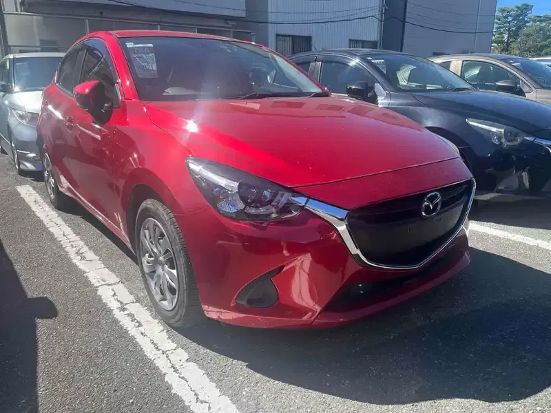MAZDA DEMIO 13S Image 9