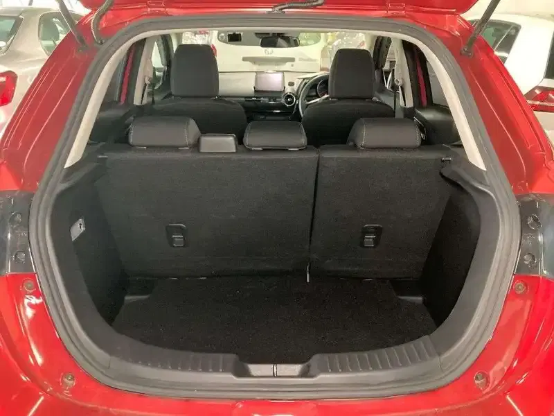 MAZDA DEMIO 13S Image 8
