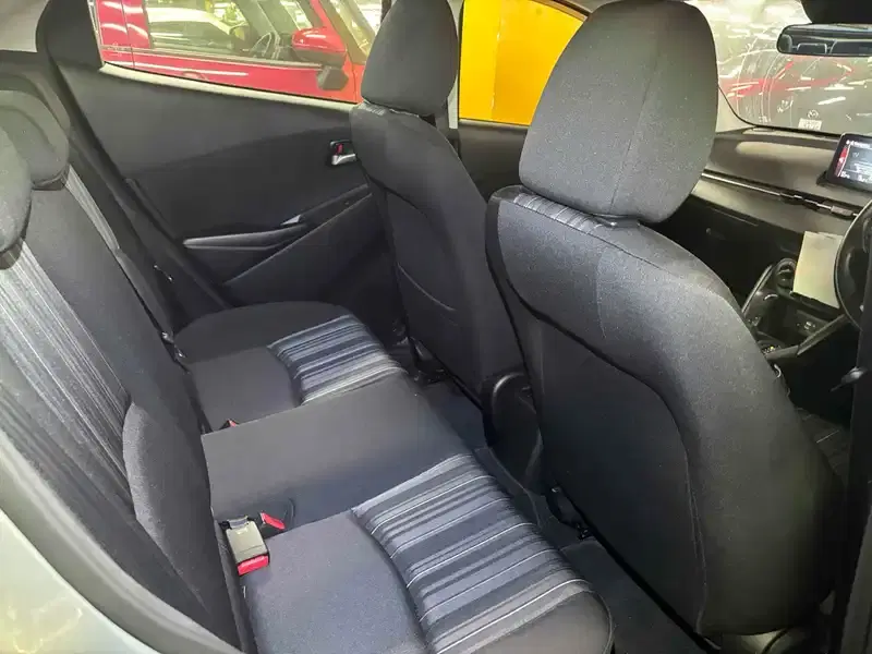 MAZDA 2 15S Image 10