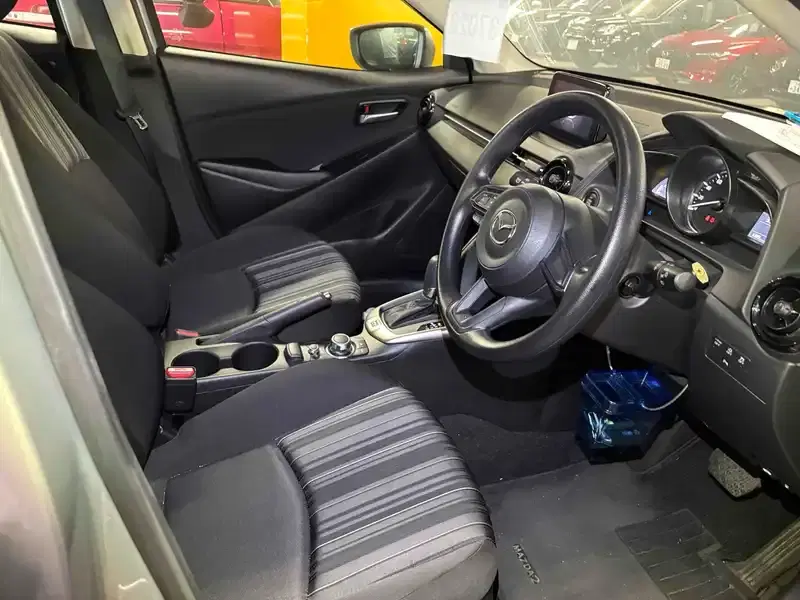 MAZDA 2 15S Image 9