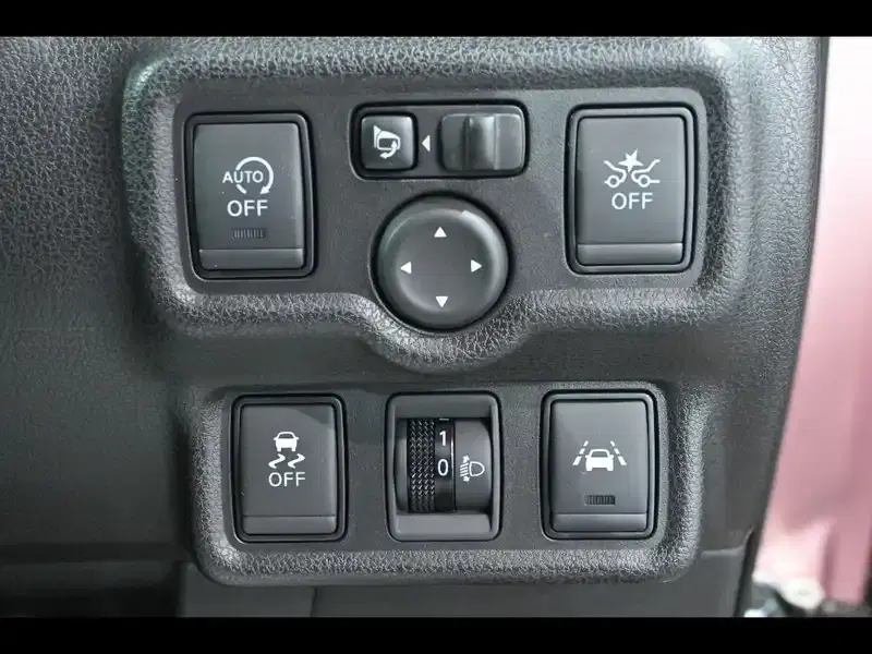 NISSAN NOTE MEDALIST X Image 8