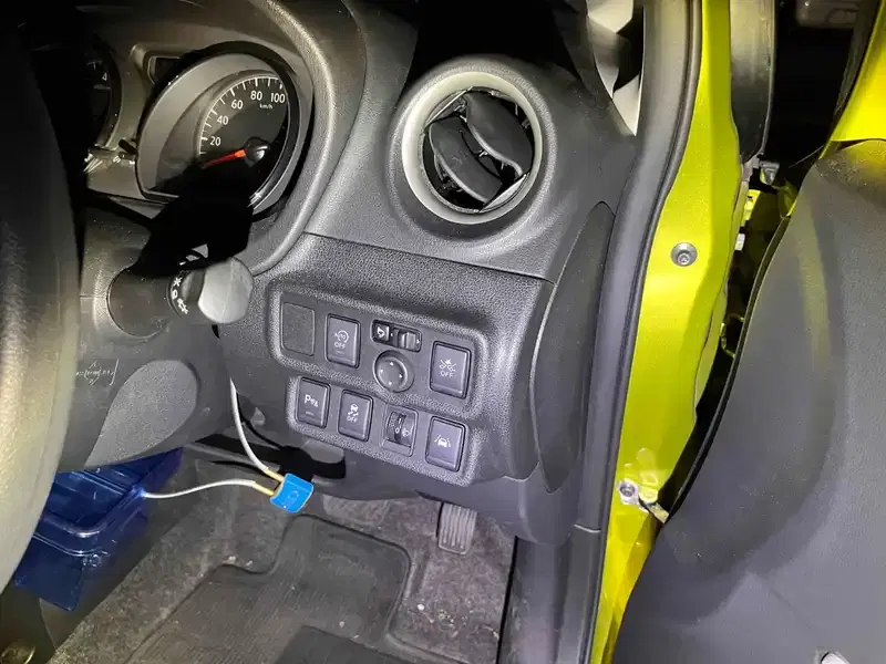NISSAN NOTE X V SELECTION Image 4