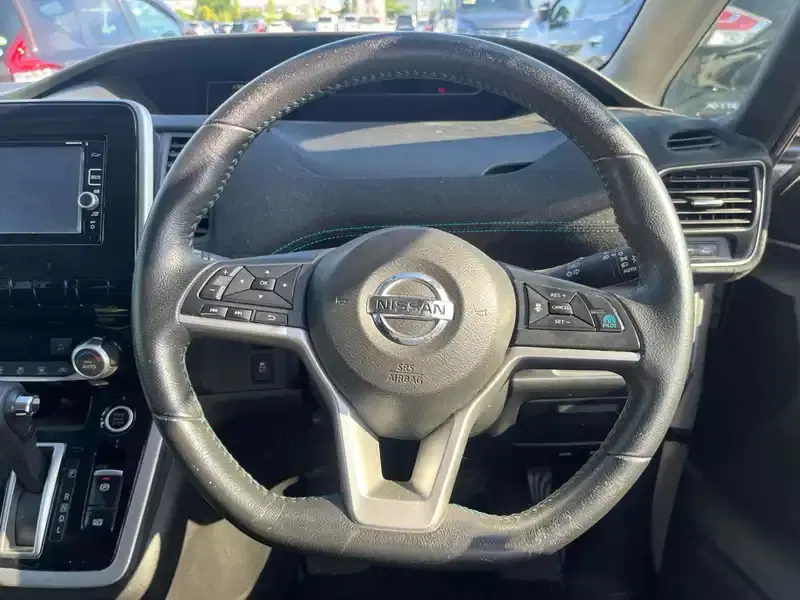 NISSAN SERENA RIDER PROPILOT Image 7
