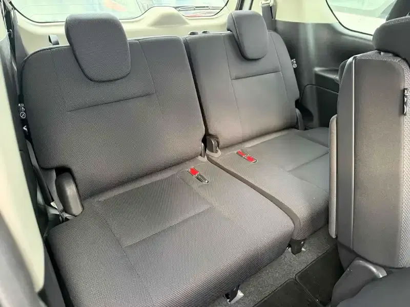 NISSAN SERENA X Image 9