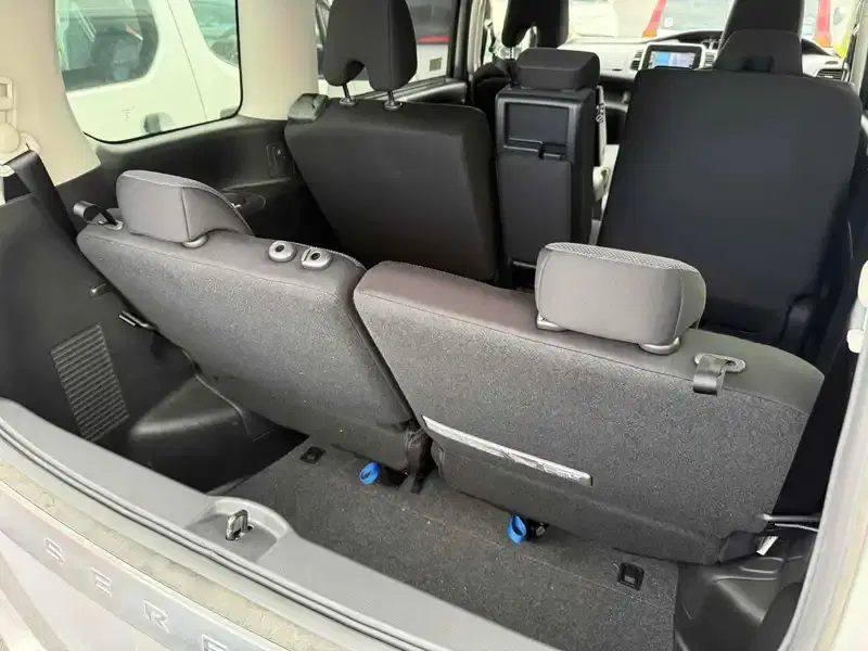 NISSAN SERENA X Image 10