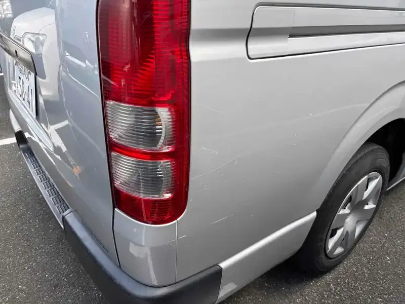 TOYOTA HIACE VAN DX Image 20