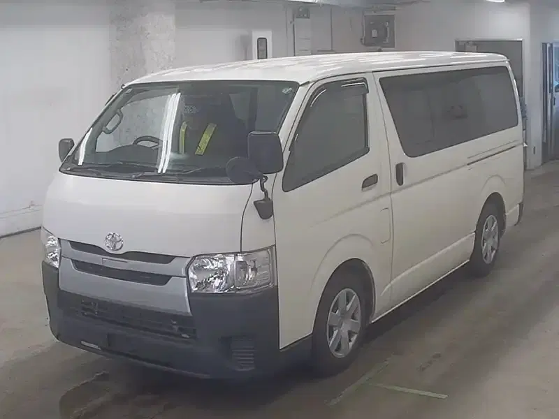 TOYOTA HIACE LONG DX Image 6