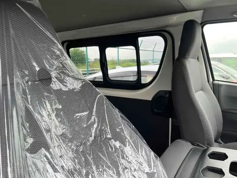TOYOTA HIACE VAN 5D LONG DX GL PACKAGE Image 5