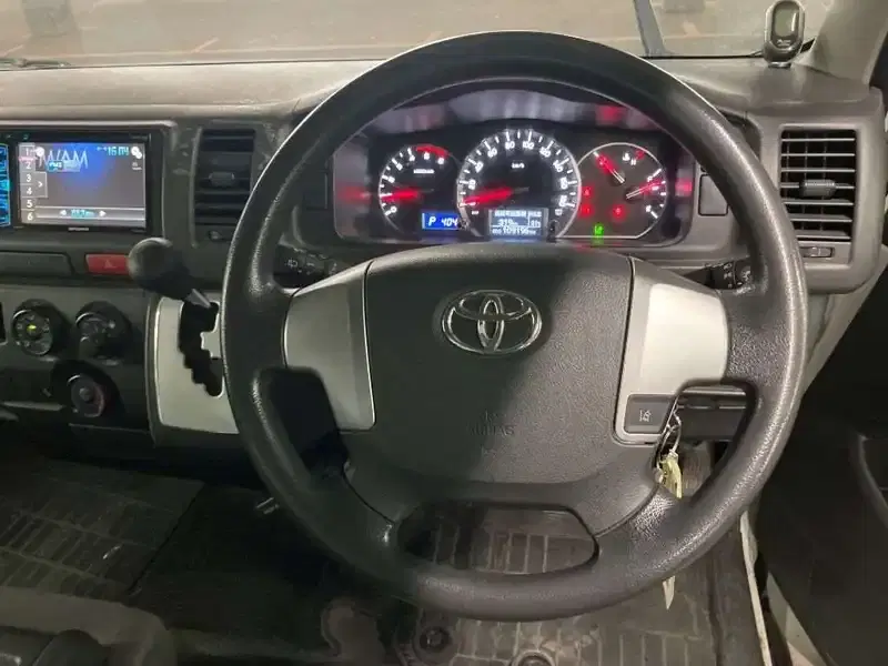 TOYOTA REGIUS ACE VAN LONGDX 4WD Image 6