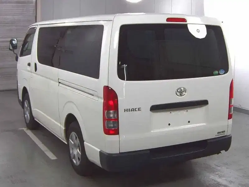TOYOTA HIACE VAN 5D 4WD LONG DX Image 2