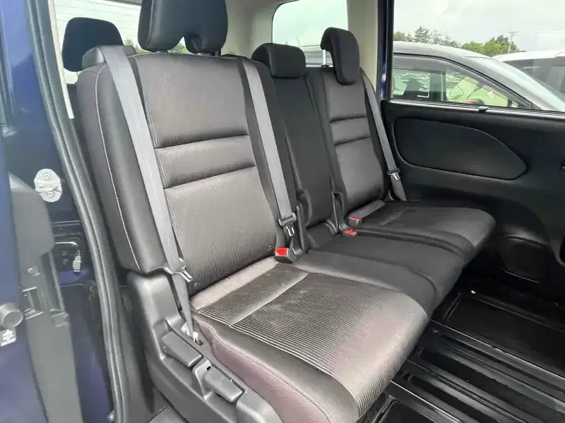 NISSAN SERENA HV 5D HIGHWAY STAR PROPILOT EDITION Image 12