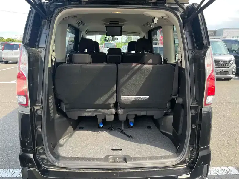 NISSAN SERENA HIGHWAY STAR G Image 10