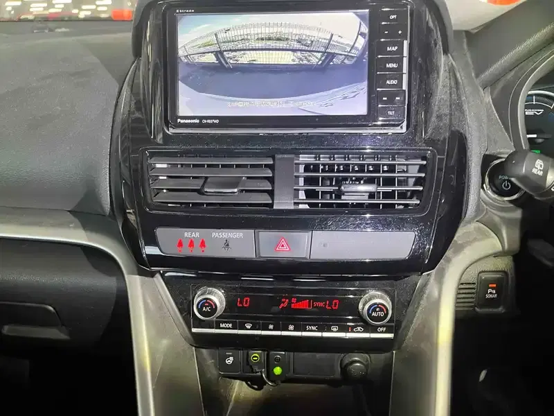MITSUBISHI ECLIPSE CROSS G Image 22