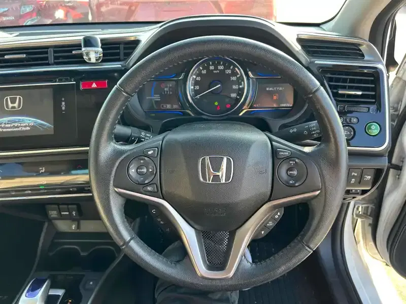 HONDA GRACE HYBRID LX Image 17