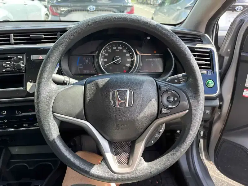HONDA GRACE HYBRID DX Image 20