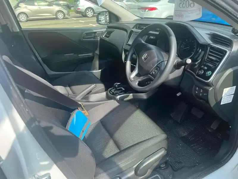 HONDA GRACE HYBRID DX Image 3