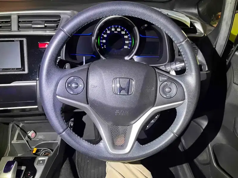 HONDA FIT HV S  PACKAGE Image 7