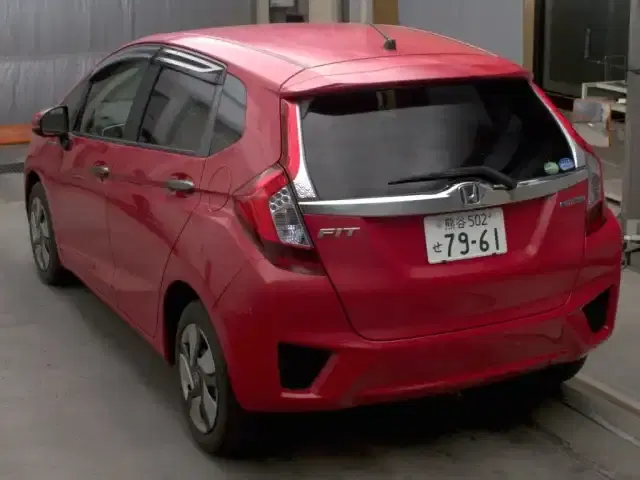 HONDA FIT HYBRID F-PACKAGE Image 4