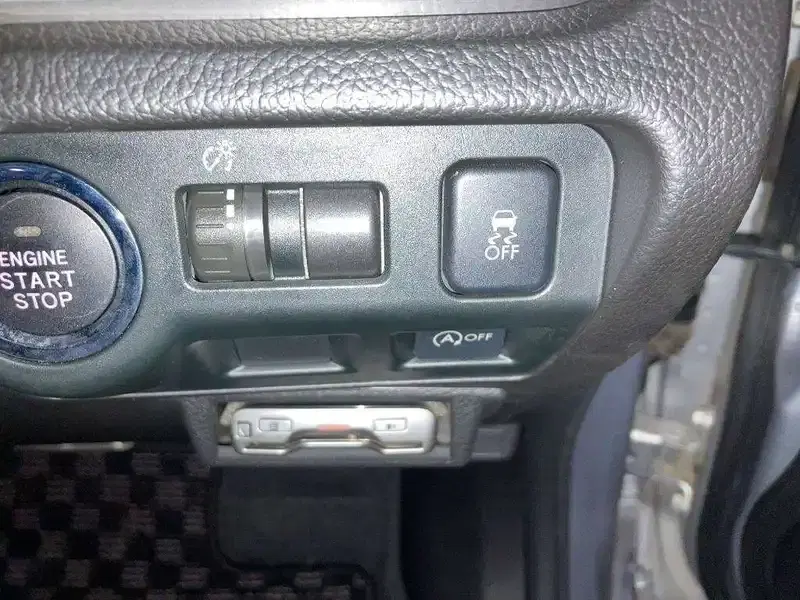 SUBARU IMPREZA SPORTS 2.0I-S EYE SIGHT 4WD Image 5