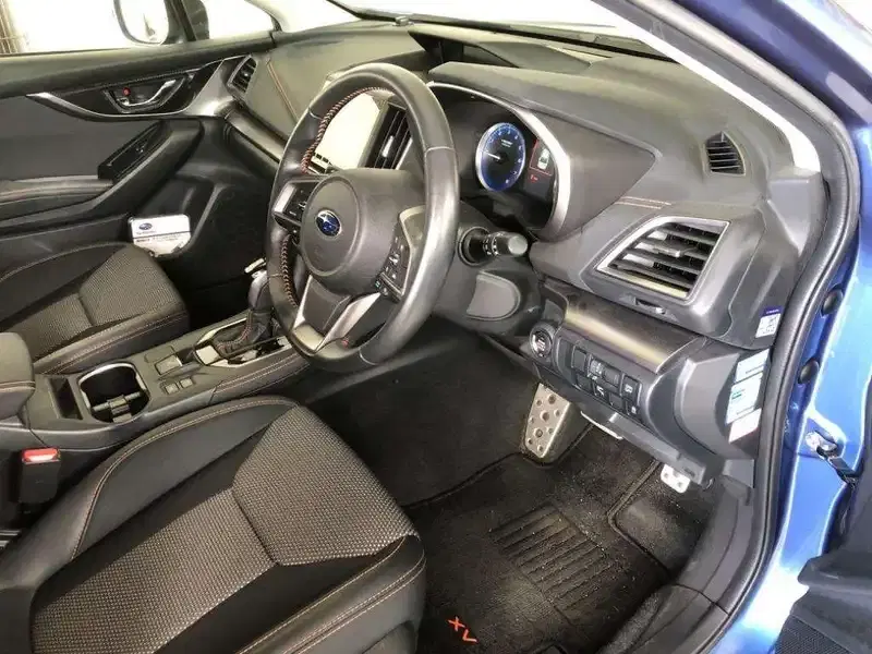SUBARU XV ADVANCE 4WD Image 3