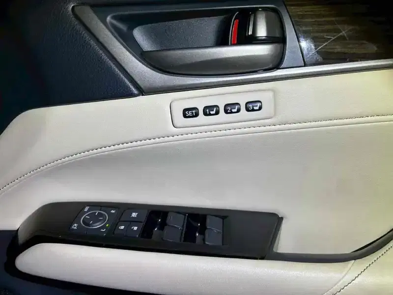 LEXUS GS GS450H VERSION L Image 11