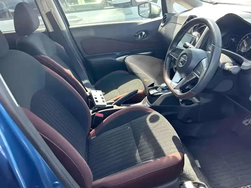NISSAN NOTE E-POWER MODE PREMIER Image 6