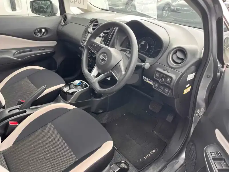 NISSAN NOTE E POWER Image 9