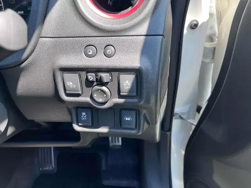 NISSAN NOTE E-POWER NISMO Image 12