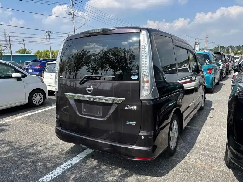 NISSAN SERENA HIGHWAY STAR S HYBRID Image 2