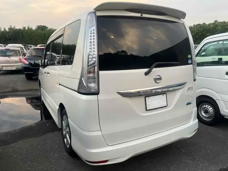 NISSAN SERENA 5D HIGHWAY STAR S-HYBRID V AERO M Image 4