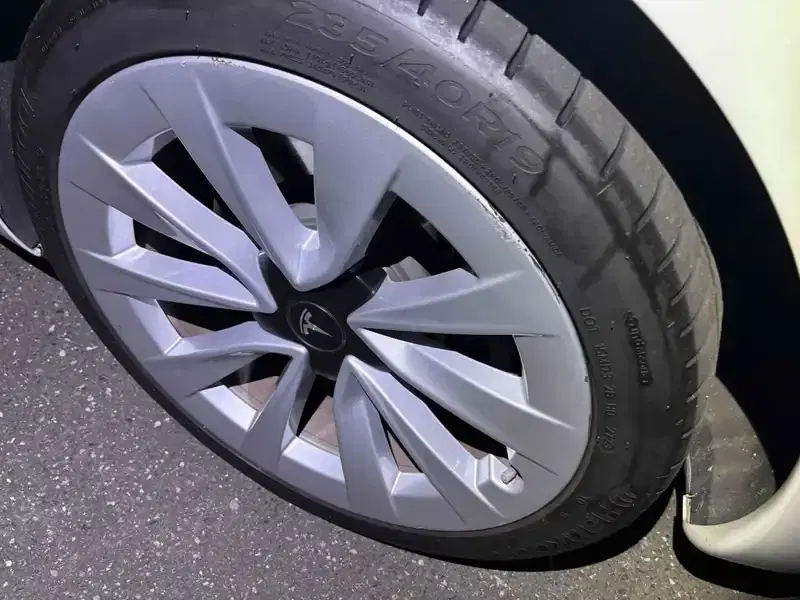 TESLA MODEL 3 4WD LONG RANGE Image 13