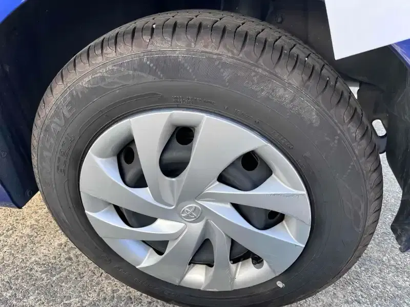 TOYOTA YARIS HYBRID X Image 28