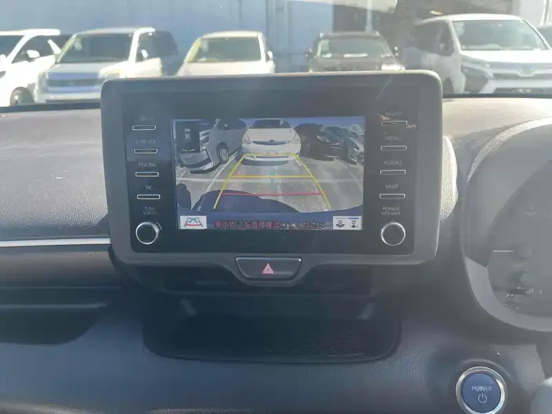 TOYOTA YARIS HYBRID X Image 10