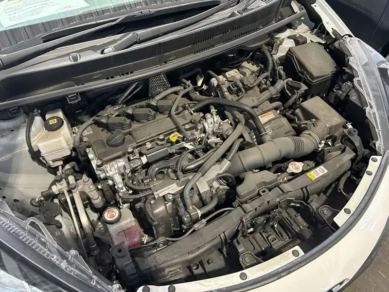 TOYOTA AQUA B Image 17