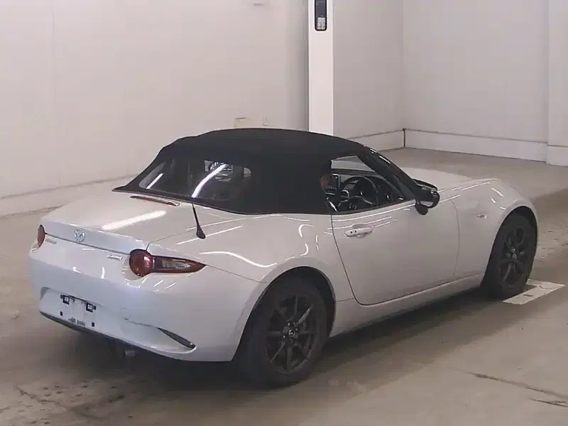 MAZDA ROADSTER S SPECIAL PACKAGE Image 4